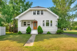 29 Firglade Ave, East Providence, RI 02915 - Photo 1