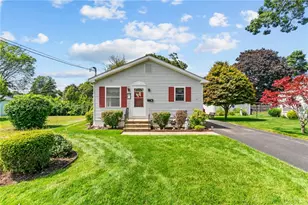 73 Phillips Ave, Warwick, RI 02888 - Photo 1