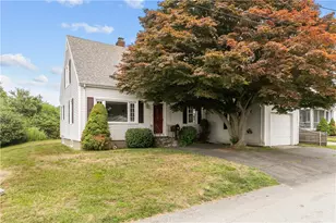 16 Narragansett Ave, Tiverton, RI 02878 - Photo 1