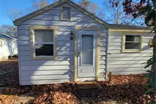 88 Old Post Rd, Westerly, RI 02891 - Photo 1