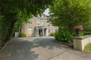 90 Rhode Island Ave, Newport, RI 02840 - Photo 1