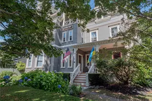 8 Cottage St, Newport, RI 02840 - Photo 1