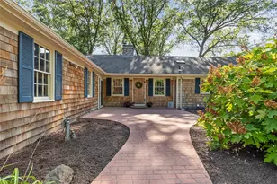 15 Birchwood Dr, Cumberland, RI 02864 - Photo 1