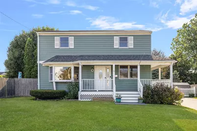 36 N Beacon Terrace, Middletown, RI 02842 - Photo 1