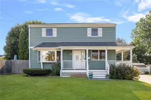 36 N Beacon Terrace, Middletown, RI 02842 - Photo 1