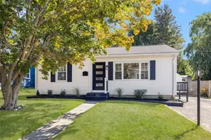 79 Bellview Ave, Tiverton, RI 02878 - Photo 1