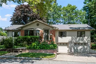 9 Maxcy Dr, Providence, RI 02906 - Photo 1