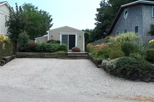 322 Riverside St, Portsmouth, RI 02871 - Photo 1