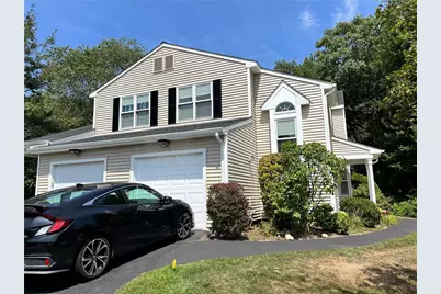 27 Venturi Green #B, North Providence, RI 02904 - Photo 1