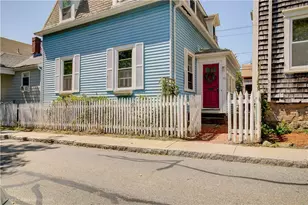 36 Dixon St, Newport, RI 02840 - Photo 1