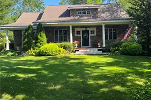 93 Kickemuit Ave, Bristol, RI 02809 - Photo 1