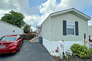 15 East Dr, East Providence, RI 02916 - Photo 1