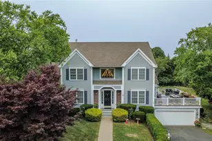 38 Mitchell Ln, Portsmouth, RI 02871 - Photo 1