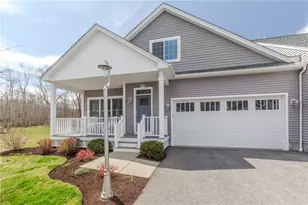 200 Wickford Ct, North Kingstown, RI 02852 - Photo 1