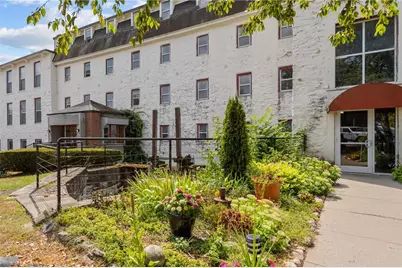 494 Woonasquatucket Avenue #403, North Providence, RI 02911 - Photo 1