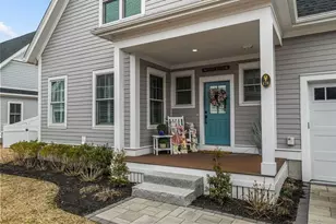 178 Newport Bch Dr, Portsmouth, RI 02871 - Photo 1