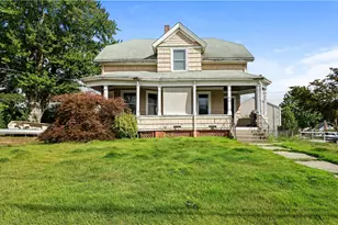 54 E Earle St, Cumberland, RI 02864 - Photo 1