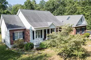 11 Melindas Way, Hopkinton, RI 02832 - Photo 1