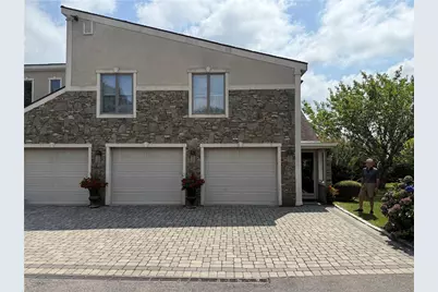 761 Indian Avenue #2, Middletown, RI 02842 - Photo 1