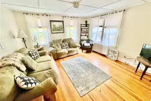 327 Spring St, Newport, RI 02840 - Photo 1