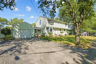 15 Perkins St, Warwick, RI 02886 - Photo 1