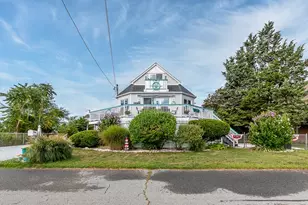 15 Elgin St, Warwick, RI 02889 - Photo 1