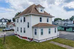674 N Broadway, East Providence, RI 02914 - Photo 1