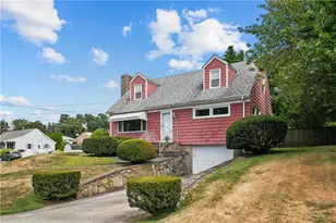 14 Church St, Tiverton, RI 02878 - Photo 1