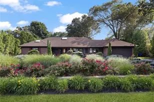 788 Namquid Dr, Warwick, RI 02888 - Photo 1