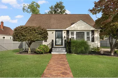 118 Airway Road, Warwick, RI 02886 - Photo 1