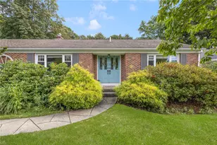 18 Hanley Farm Rd, Warren, RI 02885 - Photo 1