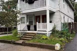 16 Brewster St, Pawtucket, RI 02860 - Photo 1