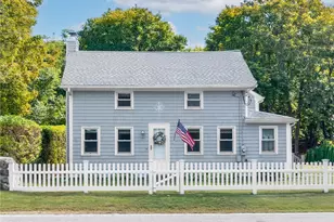 76 W Allenton Rd, North Kingstown, RI 02852 - Photo 1