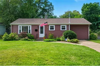 11 Observatory Road, Warwick, RI 02888 - Photo 1