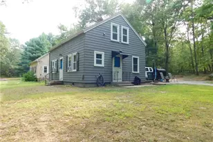 21 Albro Ln, Coventry, RI 02816 - Photo 1