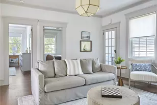 44 State St, Bristol, RI 02809 - Photo 1