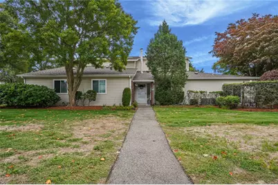 995 Williamsburg Circle, Warwick, RI 02886 - Photo 1