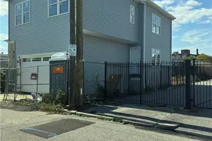 9 Hayward St, Providence, RI 02907 - Photo 1