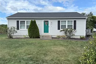 109 George Schaeffer St, South Kingstown, RI 02879 - Photo 1