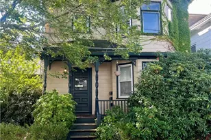 21 Dean Ave, Newport, RI 02840 - Photo 1