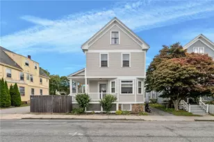 28 Rhode Island Ave, Newport, RI 02840 - Photo 1