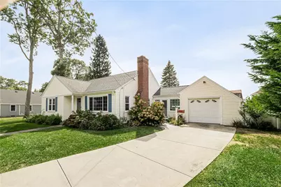 995 Bullocks Point Avenue, East Providence, RI 02915 - Photo 1