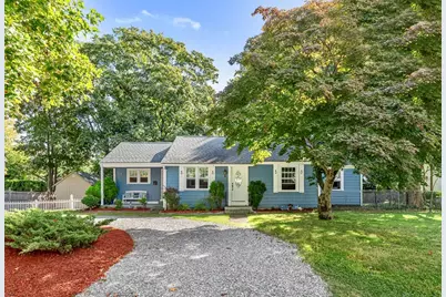 3 Kenmore Court, Barrington, RI 02806 - Photo 1