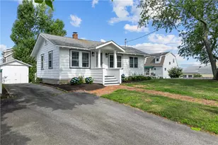 58 Berkley Ave, Portsmouth, RI 02871 - Photo 1