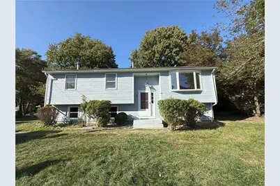 7 Leatherleaf Road, Narragansett, RI 02882 - Photo 1