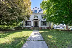 38 Oakley Rd, Woonsocket, RI 02895 - Photo 1