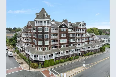 53 Conanicus Avenue #3A, Jamestown, RI 02835 - Photo 1