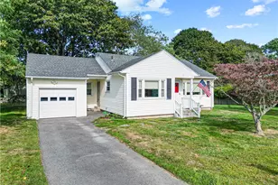 6 Randall Ln, Portsmouth, RI 02871 - Photo 1