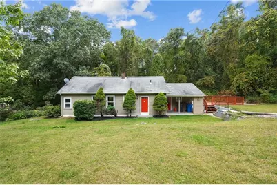 135 Lippitt Avenue, Cranston, RI 02921 - Photo 1