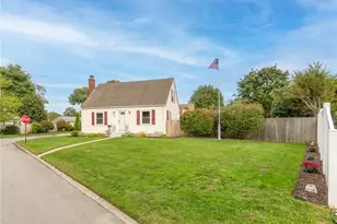 25 Woodbine St, East Providence, RI 02915 - Photo 1